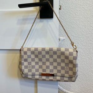 Mm Louis Vuitton, favorite in Damier Azur - they don’t sell these anymore!